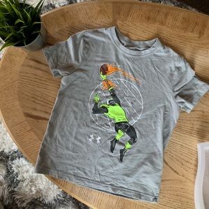 🔵Under Armour YXS t-shirt🔵